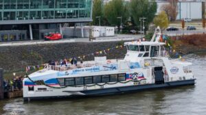 Green passenger ferry begins operating in Hamburg, Germany