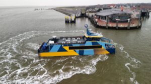 Electric passenger catamaran arrives in Norddeich